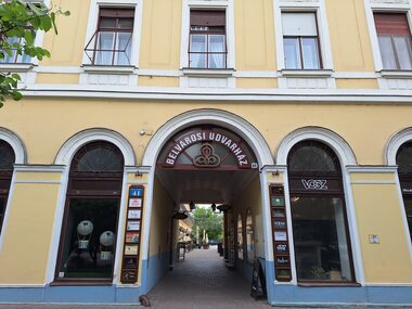 Piac utca 41. fszt. 7.