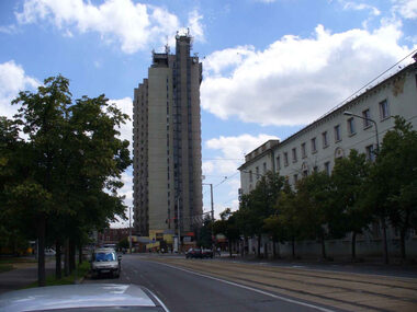 Petőfi tér 10. 7/68.