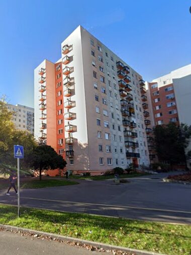 Cívis utca 2. 1/13.