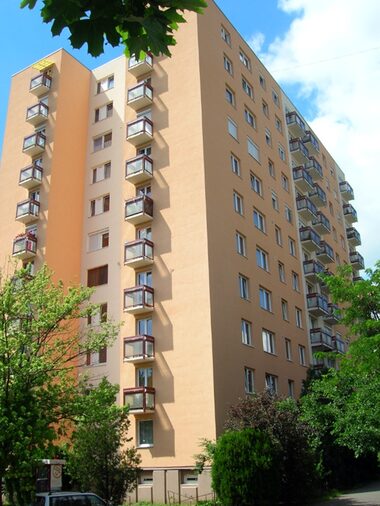 Károlyi Mihály utca 3. 10/81.