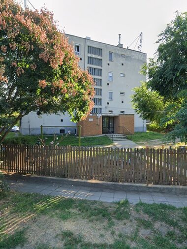 Zrínyi utca 2B. 2/9.