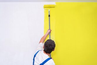 szakipari (festés, mázolás, burkolás, szigetelés) hibaelhárítási és eseti karbantartási munkák